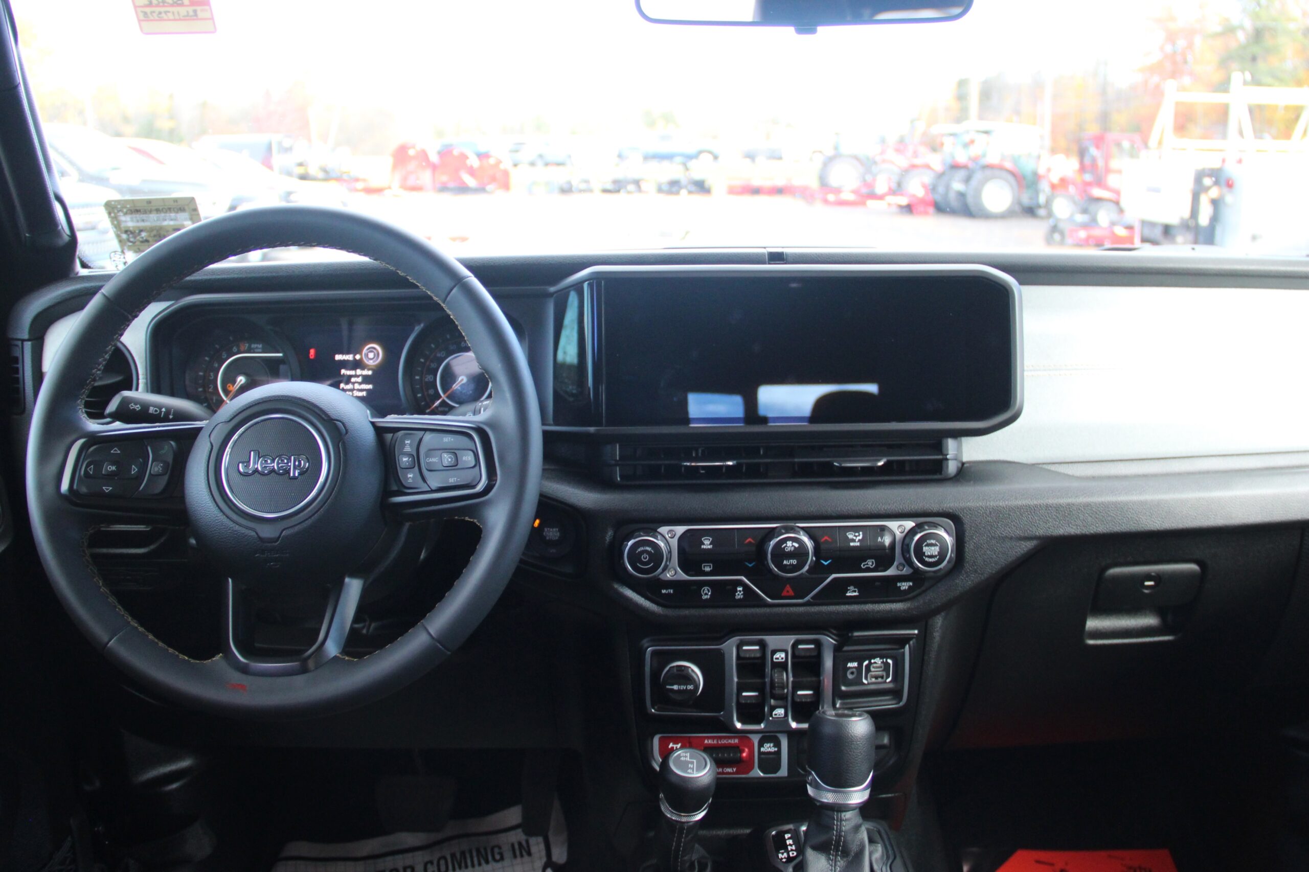 2024 Jeep Gladiator Willys - Photo 12