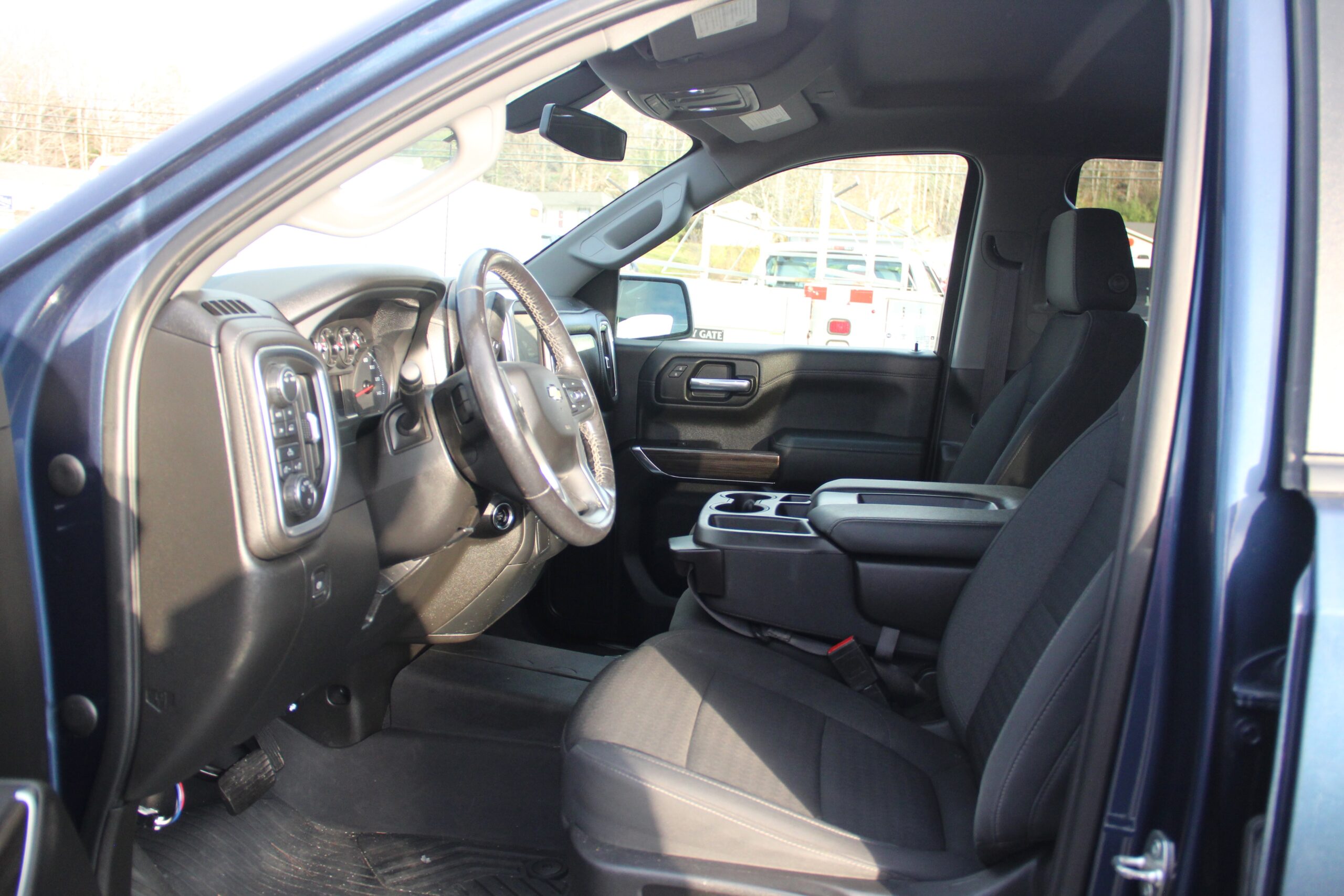2022 Chevrolet Silverado 1500 LT - Photo 13